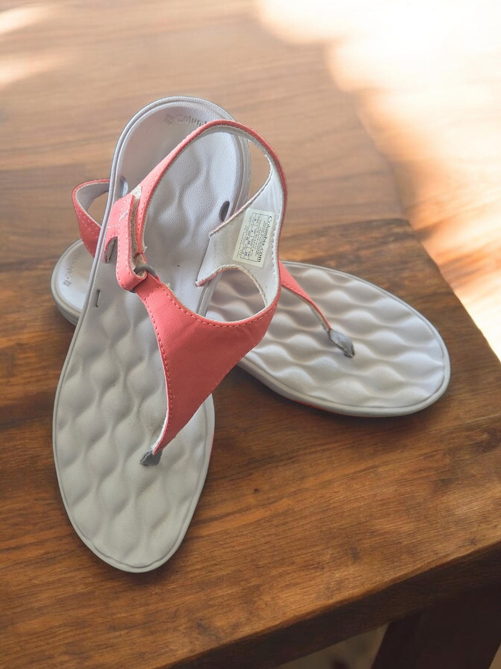 Columbia Coral Pink Thong Sandals with Light Gray Footbed